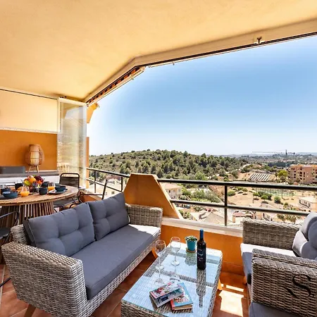 Tranquil 2 Bed 2 Bath Retreat, Pool, Parking Apartment Fuengirola