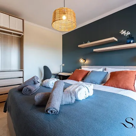 Lejlighed Tranquil 2 Bed 2 Bath Retreat, Pool, Parking *