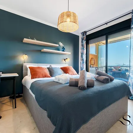 Tranquil 2 Bed 2 Bath Retreat, Pool, Parking Lejlighed Fuengirola